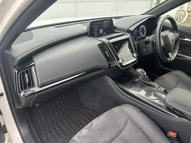トヨタ クラウン ハイブリッド RS アドバンス 岐阜県 2020(令2)年 8.4万km ホワイトパールクリスタルシャイン ワンオーナー/純正ナビ/フルセグTV/バックカメラ/ヘッドアップディスプレイ/トヨタセーフティセンス/プリクラッシュセーフティ/車線逸脱警報/ブラインドスポットモニター/リアクロストラフィックアラート/パドルシフト/純正１８インチアルミ/ハーフレザーシート/シートヒーター/ステアリングヒーター/シーケンシャルターンランプ/ビルトインETC/保証書/取扱説明書/スペアキー