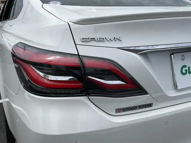 トヨタ クラウン ハイブリッド RS アドバンス 茨城県 2018(平30)年 0.8万km ホワイトパールクリスタルシャイン 純正ナビ/【AM・FM・TV・BT・ＣＤ・ＤＶＤ・ＳＤ・ＵＳＢ・TV・AUX】/パワーシート/シートメモリ/シートヒーター/ステアリングヒーター/パドルシフト/デジタルインナーミラー/パーキングアシスト/レーダークルコン/ETC/全方位カメラ/電動リアサンシェード/ブレーキホールド/BSM/HUD/100V電源