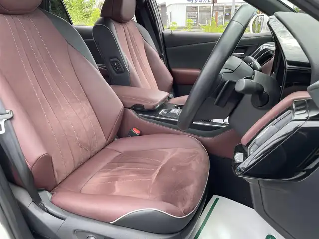 トヨタ クラウン ハイブリッド RS アドバンス 茨城県 2018(平30)年 0.8万km ホワイトパールクリスタルシャイン 純正ナビ/【AM・FM・TV・BT・ＣＤ・ＤＶＤ・ＳＤ・ＵＳＢ・TV・AUX】/パワーシート/シートメモリ/シートヒーター/ステアリングヒーター/パドルシフト/デジタルインナーミラー/パーキングアシスト/レーダークルコン/ETC/全方位カメラ/電動リアサンシェード/ブレーキホールド/BSM/HUD/100V電源