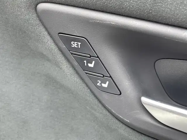 トヨタ クラウン ハイブリッド RS アドバンス 茨城県 2018(平30)年 0.8万km ホワイトパールクリスタルシャイン 純正ナビ/【AM・FM・TV・BT・ＣＤ・ＤＶＤ・ＳＤ・ＵＳＢ・TV・AUX】/パワーシート/シートメモリ/シートヒーター/ステアリングヒーター/パドルシフト/デジタルインナーミラー/パーキングアシスト/レーダークルコン/ETC/全方位カメラ/電動リアサンシェード/ブレーキホールド/BSM/HUD/100V電源