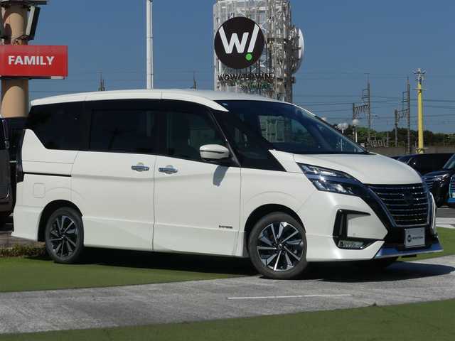 日産 セレナ ハイウェイスター V 千葉県 2019(令1)年 5.5万km ブリリアントホワイトパール エマージェンシーブレーキ/プロパイロット/両側パワースライドドア/純正SDナビ/地デジTV/【BD/DVD/CD再生機能　Bluetooth接続】/アラウンドビューモニター/フリップダウンモニター/ドライブレコーダー/革巻きステアリング/ステアリングスイッチ/ETC/LEDヘッドライト/フォグライト/ウインカーミラー/コーナーセンサー/純正16インチアルミホイル/サイド/カーテンエアバッグ/インテリジェントキー
