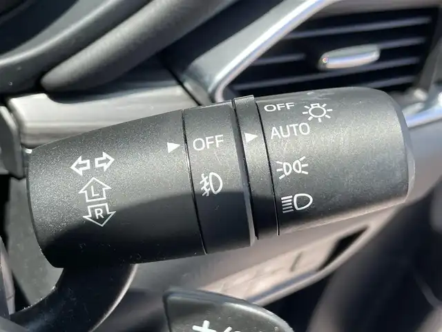 マツダ ＣＸ－５ XD Lパッケージ 香川県 2020(令2)年 2.6万km ポリメタルグレーM ターボ/登録時走行距離　25461km/BOSEプレミアムサウンド/CD/DVD再生/フルセグTV/Bluetooth/ヘッドアップディスプレイ/ブラインドスポットモニター/パノラマビューモニター/ステアリングリモコン/革巻きステアリング/パドルシフト/ステアリングヒーター/アダプティブクルーズコントロール/ETC/黒レザーシート/前席パワーシート/全席シートヒーター/電動パワーバックドア/LEDオートライト/フォグランプ/クリアランスソナー/プッシュスタート/スマートキー/スペアキー