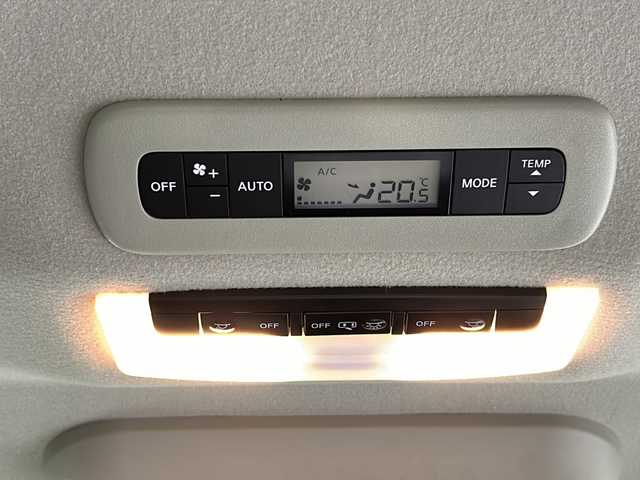 日産 セレナ ハイウェイスター V 沖縄県 2020(令2)年 5.3万km ブリリアントホワイトパール 県外仕入/禁煙車/8人乗り/純正10インチナビ(BT/フルセグ/ラジオ/CD/DVD)/アラウンドビューモニター/純正フリップダウンモニター/エマージェンシーブレーキ/コーナーセンサー/BSM(ブラインドスポットモニター)/オートハイビーム/クルーズコントロール/純正ドライブレコーダー(前後)/ビルドインETC/2・3列目シートバックテーブル/純正フロアマット/純正ドアバイザー/TVキャンセラー/スペアキー