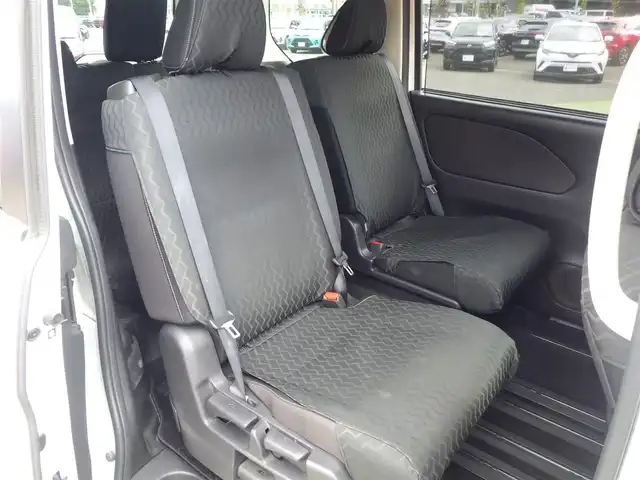 日産 セレナ ハイウェイスター V 千葉県 2020(令2)年 5.3万km ブリリアントホワイトパール 禁煙車/8人乗り/純正10インチナビ(BT/フルセグ/ラジオ/CD/DVD)/アラウンドビューモニター/純正フリップダウンモニター/エマージェンシーブレーキ/コーナーセンサー/BSM(ブラインドスポットモニター)/オートハイビーム/クルーズコントロール/純正ドライブレコーダー(前後)/ビルドインETC/2・3列目シートバックテーブル/純正フロアマット/純正ドアバイザー/TVキャンセラー/スペアキー