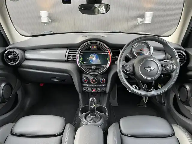 ＭＩＮＩ ミニ クーパー 長野県 2019(平31)年 2.9万km エメラルドグレー ・後期型 /・黒革シート /・シートヒーター /・ナビ /・バックカメラ /・ETC /・LEDヘッドライト/・LEDフォグライト /・インテリジェントセーフティ /・アイドリングストップ /・アンビエントライト