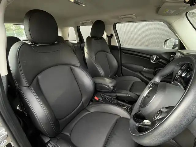 ＭＩＮＩ ミニ クーパー 長野県 2019(平31)年 2.9万km エメラルドグレー ・後期型 /・黒革シート /・シートヒーター /・ナビ /・バックカメラ /・ETC /・LEDヘッドライト/・LEDフォグライト /・インテリジェントセーフティ /・アイドリングストップ /・アンビエントライト