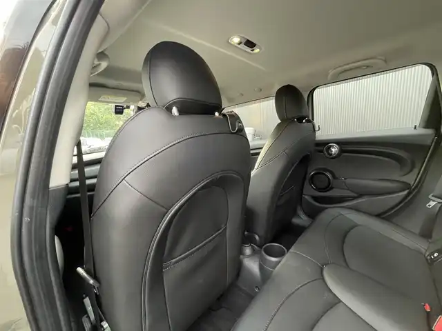 ＭＩＮＩ ミニ クーパー 長野県 2019(平31)年 2.9万km エメラルドグレー ・後期型 /・黒革シート /・シートヒーター /・ナビ /・バックカメラ /・ETC /・LEDヘッドライト/・LEDフォグライト /・インテリジェントセーフティ /・アイドリングストップ /・アンビエントライト