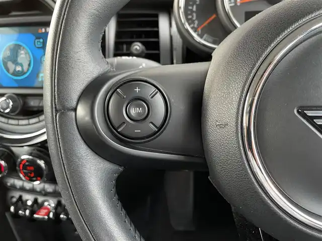 ＭＩＮＩ ミニ クーパー 長野県 2019(平31)年 2.9万km エメラルドグレー ・後期型 /・黒革シート /・シートヒーター /・ナビ /・バックカメラ /・ETC /・LEDヘッドライト/・LEDフォグライト /・インテリジェントセーフティ /・アイドリングストップ /・アンビエントライト
