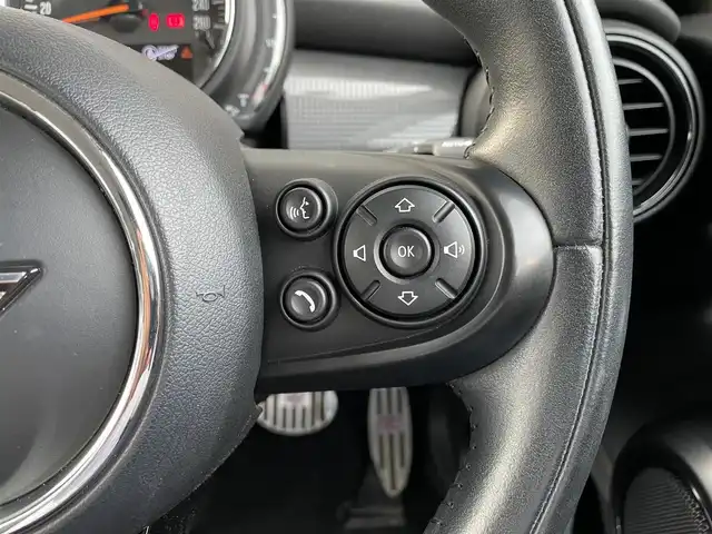 ＭＩＮＩ ミニ クーパー 長野県 2019(平31)年 2.9万km エメラルドグレー ・後期型 /・黒革シート /・シートヒーター /・ナビ /・バックカメラ /・ETC /・LEDヘッドライト/・LEDフォグライト /・インテリジェントセーフティ /・アイドリングストップ /・アンビエントライト