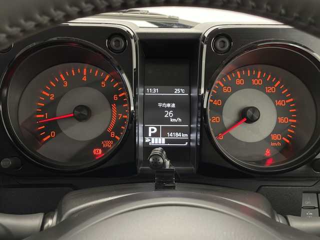 スズキ ジムニー シエラ JC 長野県 2023(令5)年 1.5万km ミディアムグレー 4WD/社外8インチナビ/（フルセグ/Bluetooth/CD/DVD)/ETC/衝突軽減ブレーキ/車線逸脱防止機能/クルーズコントロール/革調シートカバー/前席シートヒーター/2WD/4WD切り替え/ダウンヒルアシストコントロール/LEDヘッドライト/オートライト/SUZUKIグリル/ドアバイザー/ステアリングスイッチ/スマートキー
