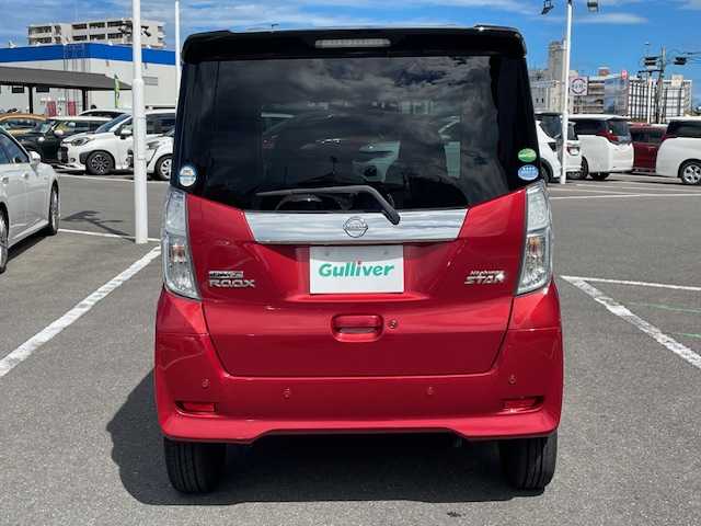 日産 デイズ ルークス ハイウェイスターX Gパッケージ 長崎県 2018(平30)年 2万km スパークリングレッド/ブラック 〇純正メモリーナビ/〇CD/DVD/BT/〇フルセグTV/〇アラウンドビューモニター/〇エマージェンシーブレーキ/〇アイドリングストップ/〇インテリジェントエマージェンシーブレーキ/〇踏み間違い防止アシスト/〇車線逸脱警報/〇両側パワースライドドア/〇LEDヘッドランプ/〇オートライト/〇純正15インチAW/〇革巻きステアリングホイール/〇ステアリングスイッチ/〇サンシェード（後席）/〇ETC/〇ナビ連動ドライブレコーダー/〇インテリジェントキー/プッシュエンジンスターター