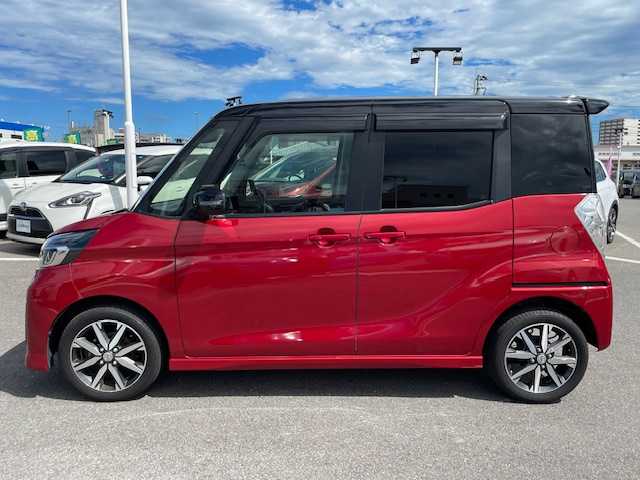 日産 デイズ ルークス ハイウェイスターX Gパッケージ 長崎県 2018(平30)年 2万km スパークリングレッド/ブラック 〇純正メモリーナビ/〇CD/DVD/BT/〇フルセグTV/〇アラウンドビューモニター/〇エマージェンシーブレーキ/〇アイドリングストップ/〇インテリジェントエマージェンシーブレーキ/〇踏み間違い防止アシスト/〇車線逸脱警報/〇両側パワースライドドア/〇LEDヘッドランプ/〇オートライト/〇純正15インチAW/〇革巻きステアリングホイール/〇ステアリングスイッチ/〇サンシェード（後席）/〇ETC/〇ナビ連動ドライブレコーダー/〇インテリジェントキー/プッシュエンジンスターター
