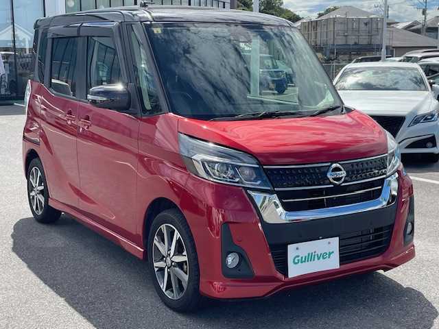 日産 デイズ ルークス ハイウェイスターX Gパッケージ 長崎県 2018(平30)年 2万km スパークリングレッド/ブラック 〇純正メモリーナビ/〇CD/DVD/BT/〇フルセグTV/〇アラウンドビューモニター/〇エマージェンシーブレーキ/〇アイドリングストップ/〇インテリジェントエマージェンシーブレーキ/〇踏み間違い防止アシスト/〇車線逸脱警報/〇両側パワースライドドア/〇LEDヘッドランプ/〇オートライト/〇純正15インチAW/〇革巻きステアリングホイール/〇ステアリングスイッチ/〇サンシェード（後席）/〇ETC/〇ナビ連動ドライブレコーダー/〇インテリジェントキー/プッシュエンジンスターター