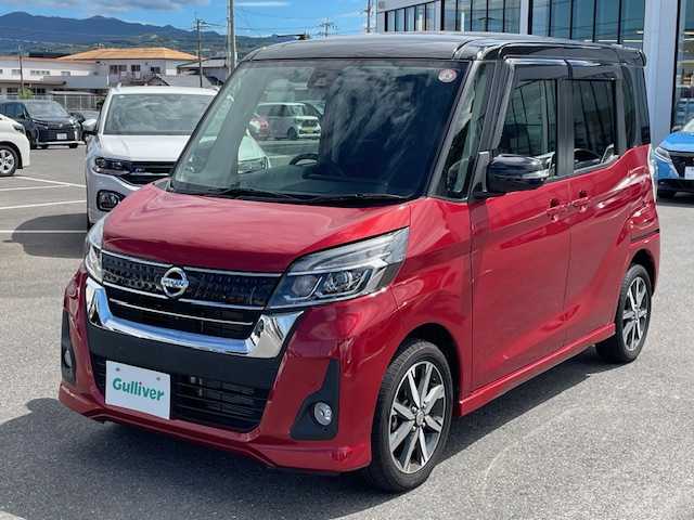 日産 デイズ ルークス ハイウェイスターX Gパッケージ 長崎県 2018(平30)年 2万km スパークリングレッド/ブラック 〇純正メモリーナビ/〇CD/DVD/BT/〇フルセグTV/〇アラウンドビューモニター/〇エマージェンシーブレーキ/〇アイドリングストップ/〇インテリジェントエマージェンシーブレーキ/〇踏み間違い防止アシスト/〇車線逸脱警報/〇両側パワースライドドア/〇LEDヘッドランプ/〇オートライト/〇純正15インチAW/〇革巻きステアリングホイール/〇ステアリングスイッチ/〇サンシェード（後席）/〇ETC/〇ナビ連動ドライブレコーダー/〇インテリジェントキー/プッシュエンジンスターター