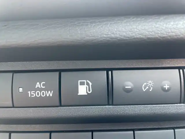 三菱 アウトランダー ＰＨＥＶ G 神奈川県 2023(令5)年 1.3万km チタニウムグレーメタリック ワンオーナー　/純正メモリナビ　BT/AppleCarPlay/AndoroidAuto/USB typeC/全周囲モニター　/パドルシフト　/AC1500W電源　/ワイヤレス充電　/レーダークルーズコントロール　/ステアリングヒーター/ヒートシーター　/パワーシート/ハーフレザーシート/前後コーナーセンサー　/クリアランスソナー　/ETC2.0　/電動格納ミラー/純正フロアマット/純正AW/ABS/横滑り防止装置/盗難防止装置/LEDヘッド/フォグランプ