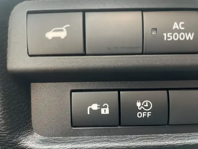 三菱 アウトランダー ＰＨＥＶ G 神奈川県 2023(令5)年 1.3万km チタニウムグレーメタリック ワンオーナー　/純正メモリナビ　BT/AppleCarPlay/AndoroidAuto/USB typeC/全周囲モニター　/パドルシフト　/AC1500W電源　/ワイヤレス充電　/レーダークルーズコントロール　/ステアリングヒーター/ヒートシーター　/パワーシート/ハーフレザーシート/前後コーナーセンサー　/クリアランスソナー　/ETC2.0　/電動格納ミラー/純正フロアマット/純正AW/ABS/横滑り防止装置/盗難防止装置/LEDヘッド/フォグランプ