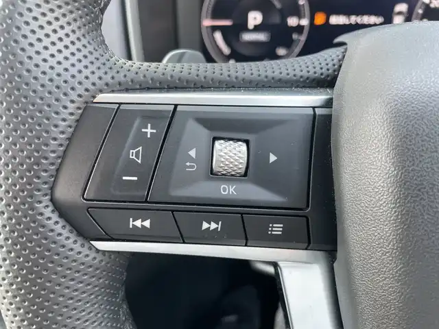 三菱 アウトランダー ＰＨＥＶ G 神奈川県 2023(令5)年 1.3万km チタニウムグレーメタリック ワンオーナー　/純正メモリナビ　BT/AppleCarPlay/AndoroidAuto/USB typeC/全周囲モニター　/パドルシフト　/AC1500W電源　/ワイヤレス充電　/レーダークルーズコントロール　/ステアリングヒーター/ヒートシーター　/パワーシート/ハーフレザーシート/前後コーナーセンサー　/クリアランスソナー　/ETC2.0　/電動格納ミラー/純正フロアマット/純正AW/ABS/横滑り防止装置/盗難防止装置/LEDヘッド/フォグランプ