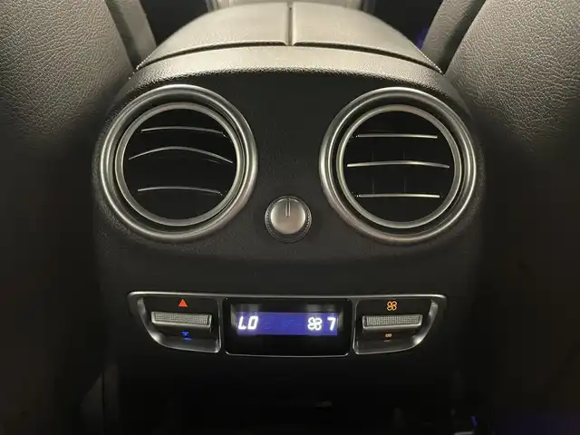 メルセデス・ベンツ ＧＬＣ２２０ d 4マチック クーペ AMGライン 熊本県 2020(令2)年 3.6万km オブシディアンブラック ・スマートキー/・プッシュスタート/・パノラマサンルーフ/・アクティブステアリングアシスト/・道路標識アシスト/・アクティブレーンキーピングアシスト/・アクティブブレーキアシスト/・アテンションアシスト/・ブラインドスポットモニター/・レーンチェンジアシスト/・インテリジェントライトシステム/・クルーズコントロール(追従式)/・ハーフレザーシート/・前席パワーシート/・全席シートヒーター /・純正メモリナビ/　【Bluetooth・USB・AppleCarPlay・AndroidAuto】/・フルセグTV/・全方位カメラ/・ETC2.0/・ドライブレコーダー(前方録画)/・パワーバックドア/・LEDヘッドランプ/・純正マット/・保証書/取説