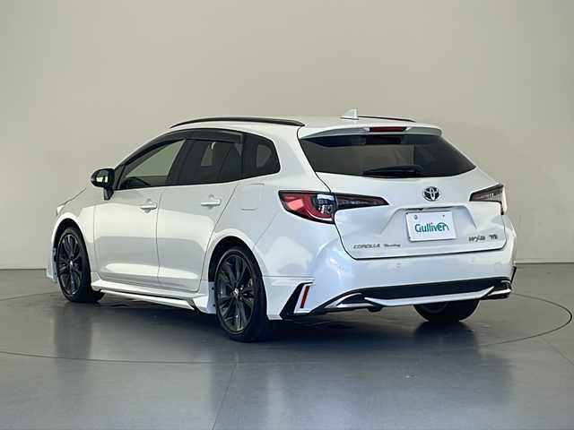 トヨタ カローラツーリング ハイブリッド ダブルバイビー 長野県 2023(令5)年 4.1万km プラチナホワイトパールマイカ 4WD/モデリスタフルエアロ/純正ディスプレイオーディオ&BT/トヨタセーフティセンス/アダプティブクルーズコントロール/レーンディパーチャーアラート/プリクラッシュセーフティ/パーキングサポートブレーキ/ブラインドスポットモニター/リアクロストラフィックアラート/ロードサインアシスト/オートマチックハイビーム/ハーフレザーシート/前席シートヒーター/革巻きステアリング/ステアリングスイッチ/ステアリングヒーター/バックカメラ/ビルトインETC2.0/LEDヘッドライト/オートライト/フロントフォグランプ/電動格納ミラー/ウィンカーミラー/ドアミラーヒーター/電動ホールド/オートホールド/純正17インチAW装着/純正フロアマット/ドアバイザー/ルーフレール/プッシュスタート/スマートキー/取扱説明書/保証書