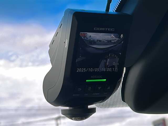 トヨタ クラウン ハイブリッド RS 茨城県 2019(平31)年 6.1万km ホワイトパールクリスタルシャイン Toyota Safety Sense/純正8インチナビ（AM/FM/Bluetooth接続/USB/AUX/フルセグTV/Miracast）/全周囲カメラ/純正2.0ETC/スマートキー/100V充電/ブラインドスポットモニター/ステアリングボタン/ステアリングヒーター/前方ドライブレコーダー/前席パワーシート/純正フロアマット/シートヒーター/クルーズコントロール/パーキングアシスト/横滑り防止装置/盗難防止装置/衝突被害軽減システム