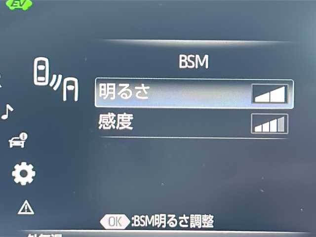 トヨタ クラウン ハイブリッド RS 茨城県 2019(平31)年 6.1万km ホワイトパールクリスタルシャイン Toyota Safety Sense/純正8インチナビ（AM/FM/Bluetooth接続/USB/AUX/フルセグTV/Miracast）/全周囲カメラ/純正2.0ETC/スマートキー/100V充電/ブラインドスポットモニター/ステアリングボタン/ステアリングヒーター/前方ドライブレコーダー/前席パワーシート/純正フロアマット/シートヒーター/クルーズコントロール/パーキングアシスト/横滑り防止装置/盗難防止装置/衝突被害軽減システム