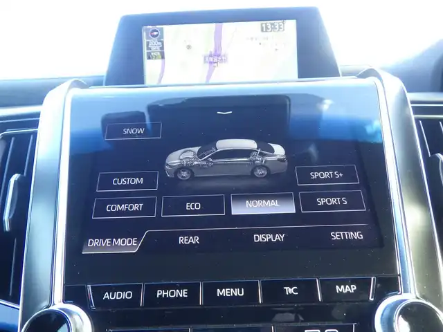 トヨタ クラウン ハイブリッド RS 千葉県 2019(平31)年 6.2万km ホワイトパールクリスタルシャイン Toyota Safety Sense/・プリクラッシュセーフティ/・レーンディパーチャーアラート/・オートハイビーム/・レーダークルーズコントロール/・ブラインドスポットモニター/・RCTA（リヤクロストラフィックアラート）/純正SDナビ/地デジTV/【DVD/CD再生機能　Bluetooth接続】/パノラミックビューモニター/リバース連動ドアミラー（左/右）/ドライブレコーダー（HDR360G）/革巻きステアリング/ステアリングヒーター/ステアリングスイッチ/ETC（2.0）/LEDヘッドライト/フォグライト/ウインカーミラー/クリアランスソナー/純正18インチアルミホイル/サイド/カーテンエアバッグ/スマートキー