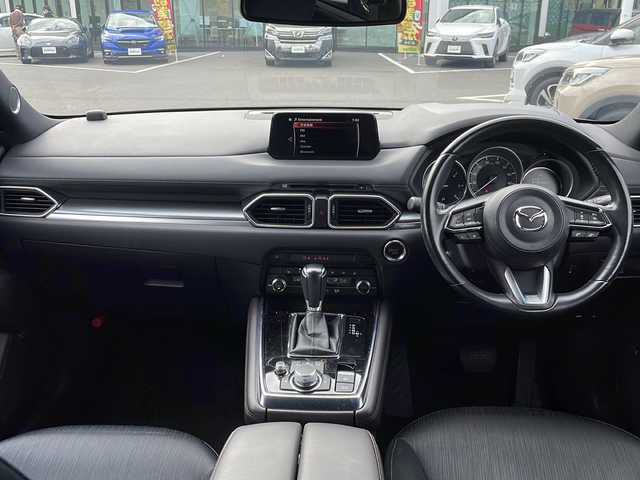 マツダ ＣＸ－８ XD プロアクティブ 新潟県 2019(平31)年 8.5万km チタニウムフラッシュマイカ i-Activsense/・スマートブレーキサポート/・パーキングセンサー/・マツダレーダークルーズコントロール/・レーンキープアシストシステム/・車線逸脱警報システム/・ブラインドスポットモニタリング/BOSEサウンドシステム/マツダコネクトナビ（CD/DVD/フルセグTV/BT）/360度ビューモニター/アルパインフリップダウンモニター/ヘッドアップディスプレイ/ETC2.0/ドライブレコーダー/運転席メモリー機能付パワーシート/前席シートヒーター/ステアリングヒーター/革巻きステアリング/ステアリングスイッチ/電動パーキングブレーキ/ブレーキホールド/LEDヘッドライト/フォグランプ/オートライト/スマートキー/Pスタート/純正19インチAW/純正フロアマット/ドアバイザー