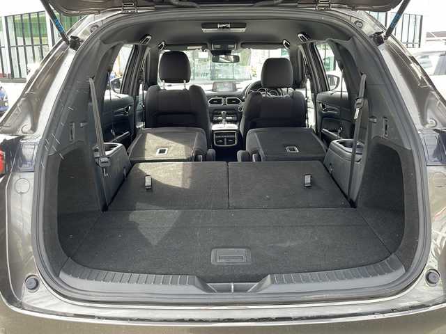 マツダ ＣＸ－８ XD プロアクティブ 新潟県 2019(平31)年 8.5万km チタニウムフラッシュマイカ i-Activsense/・スマートブレーキサポート/・パーキングセンサー/・マツダレーダークルーズコントロール/・レーンキープアシストシステム/・車線逸脱警報システム/・ブラインドスポットモニタリング/BOSEサウンドシステム/マツダコネクトナビ（CD/DVD/フルセグTV/BT）/360度ビューモニター/アルパインフリップダウンモニター/ヘッドアップディスプレイ/ETC2.0/ドライブレコーダー/運転席メモリー機能付パワーシート/前席シートヒーター/ステアリングヒーター/革巻きステアリング/ステアリングスイッチ/電動パーキングブレーキ/ブレーキホールド/LEDヘッドライト/フォグランプ/オートライト/スマートキー/Pスタート/純正19インチAW/純正フロアマット/ドアバイザー