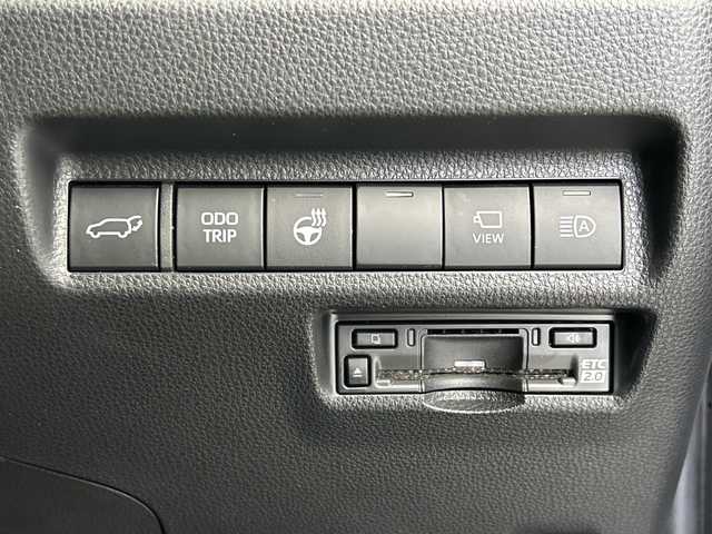 トヨタ ＲＡＶ４ ハイブリットG 愛知県 2023(令5)年 2.5万km プラチナホワイトパールマイカ パノラマガラスルーフ/Toyota Safety Sense/・プリクラッシュセーフティ/・レーントレーシングアシスト/・レーダークルーズコントロール/・オートハイビーム/・ロードサインアシスト/純正ディスプレイオーディオ/・コネクティッドナビ対応/・AppleCarPlay/Android Auto/・フルセグTV/・Bluetooth/・Miracast/・USB/・AM/FM/パノラミックビューモニター/ETC/先行車発進のお知らせ/パーキングサポートブレーキ/ブラインドスポットアシスト/リアトラフィックアラート/黒革シート/デジタルインナーミラー/シートベンチレーション/シートヒーター/パワーバックドア/LEDヘッドライト/ステアリングヒーター/スマートキー/プッシュスタート/横滑り防止装置
