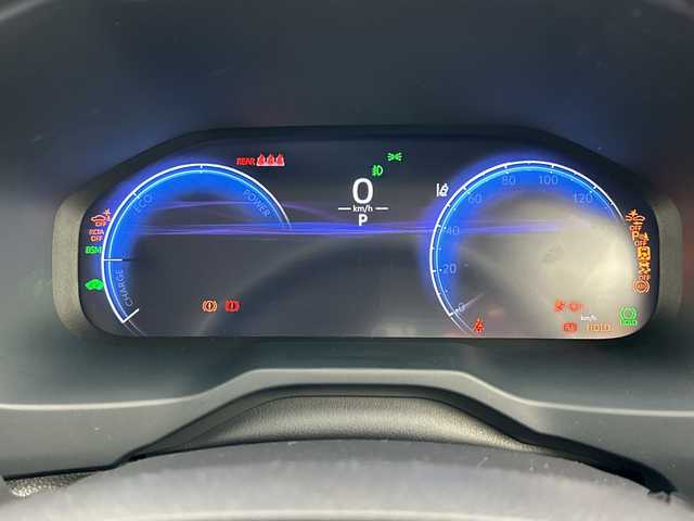 トヨタ ＲＡＶ４ ハイブリットG 愛知県 2023(令5)年 2.5万km プラチナホワイトパールマイカ パノラマガラスルーフ/Toyota Safety Sense/・プリクラッシュセーフティ/・レーントレーシングアシスト/・レーダークルーズコントロール/・オートハイビーム/・ロードサインアシスト/純正ディスプレイオーディオ/・コネクティッドナビ対応/・AppleCarPlay/Android Auto/・フルセグTV/・Bluetooth/・Miracast/・USB/・AM/FM/パノラミックビューモニター/ETC/先行車発進のお知らせ/パーキングサポートブレーキ/ブラインドスポットアシスト/リアトラフィックアラート/黒革シート/デジタルインナーミラー/シートベンチレーション/シートヒーター/パワーバックドア/LEDヘッドライト/ステアリングヒーター/スマートキー/プッシュスタート/横滑り防止装置