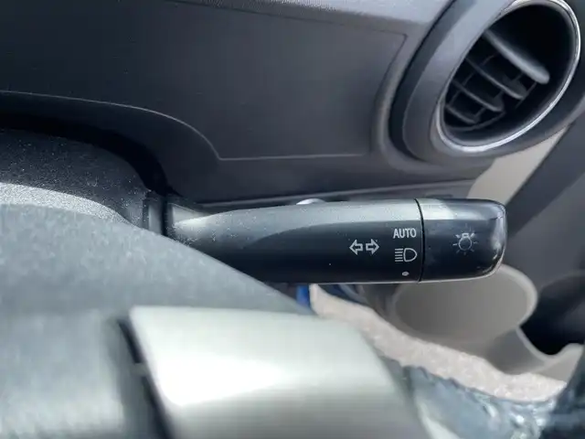 トヨタ アクア 沖縄県 2014(平26)年 3.3万km コバルトブルーメタリック (株)IDOMが運営する【じしゃロンコザ店】の自社ローン専用車両になりますこちらは現金またはオートローンご利用時の価格です。自社ローンご希望の方は別途その旨お申付け下さい/・純正ナビ/・Bluetooth接続/・TV/・DVD再生/・バックカメラ/・ETC/・スマートキー/・プッシュスタート/・純正フロアマット/・オートライト