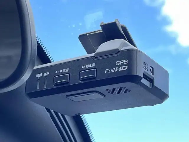 日産 セレナ ハイウェイスター Vセレクション 島根県 2017(平29)年 8.1万km マルーンレッド 2トーン 登録時走行距離　80019km/取扱説明書（車両・ナビ）/純正ナビ/(Blu-ray/DVD/CD/Bluetooth/AM/FM)/フルセグテレビ/フリップダウンモニター/アラウンドビューモニター/パーキングアシスト/クルーズコントロール/両側パワースライドドア/カーテンエアバック/横滑り防止装置/コーナーセンサー/車線逸脱警報/エマージェンシーブレーキ/ビルドインETC/１６インチ純正AW