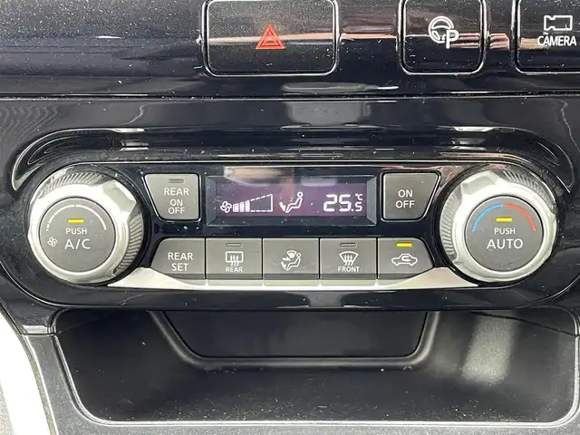 日産 セレナ ハイウェイスター Vセレクション 島根県 2017(平29)年 8.1万km マルーンレッド 2トーン 登録時走行距離　80019km/取扱説明書（車両・ナビ）/純正ナビ/(Blu-ray/DVD/CD/Bluetooth/AM/FM)/フルセグテレビ/フリップダウンモニター/アラウンドビューモニター/パーキングアシスト/クルーズコントロール/両側パワースライドドア/カーテンエアバック/横滑り防止装置/コーナーセンサー/車線逸脱警報/エマージェンシーブレーキ/ビルドインETC/１６インチ純正AW