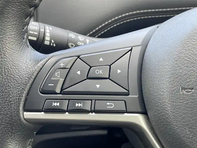 日産 セレナ ハイウェイスター Vセレクション 島根県 2017(平29)年 8.1万km マルーンレッド 2トーン 登録時走行距離　80019km/取扱説明書（車両・ナビ）/純正ナビ/(Blu-ray/DVD/CD/Bluetooth/AM/FM)/フルセグテレビ/フリップダウンモニター/アラウンドビューモニター/パーキングアシスト/クルーズコントロール/両側パワースライドドア/カーテンエアバック/横滑り防止装置/コーナーセンサー/車線逸脱警報/エマージェンシーブレーキ/ビルドインETC/１６インチ純正AW