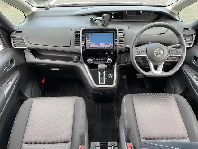 日産 セレナ ハイウェイスター Vセレクション 島根県 2017(平29)年 8.1万km マルーンレッド 2トーン 登録時走行距離　80019km/取扱説明書（車両・ナビ）/純正ナビ/(Blu-ray/DVD/CD/Bluetooth/AM/FM)/フルセグテレビ/フリップダウンモニター/アラウンドビューモニター/パーキングアシスト/クルーズコントロール/両側パワースライドドア/カーテンエアバック/横滑り防止装置/コーナーセンサー/車線逸脱警報/エマージェンシーブレーキ/ビルドインETC/１６インチ純正AW