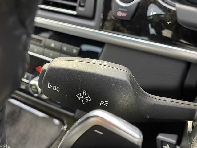 ＢＭＷ ６５０ｉ クーペ Mスポーツ 山口県 2016(平28)年 0.9万km アルピンホワイトⅢ Ｈａｒｍａｎ　Ｋａｒｄｏｎ　/サンルーフ　/黒革レザーシート/純正ナビ　/AM/FMBluetooth/CD/DVD/AUX/フルセグTV/バックカメラ　/ターボ　/ヘッドアップディスプレイ　/クリアランスソナー　/ＬＥＤヘッドライト　/オートライト、オートマチックハイビーム/純正20インチアルミホイール　/オートクルーズコントロール/前後型ドライブレコーダー/衝突被害軽減ブレーキ/プッシュスタート/WAC/社外フロアマット/取扱説明書