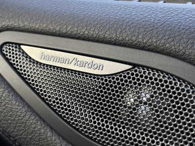 ＢＭＷ ６５０ｉ クーペ Mスポーツ 山口県 2016(平28)年 0.9万km アルピンホワイトⅢ Ｈａｒｍａｎ　Ｋａｒｄｏｎ　/サンルーフ　/黒革レザーシート/純正ナビ　/AM/FMBluetooth/CD/DVD/AUX/フルセグTV/バックカメラ　/ターボ　/ヘッドアップディスプレイ　/クリアランスソナー　/ＬＥＤヘッドライト　/オートライト、オートマチックハイビーム/純正20インチアルミホイール　/オートクルーズコントロール/前後型ドライブレコーダー/衝突被害軽減ブレーキ/プッシュスタート/WAC/社外フロアマット/取扱説明書