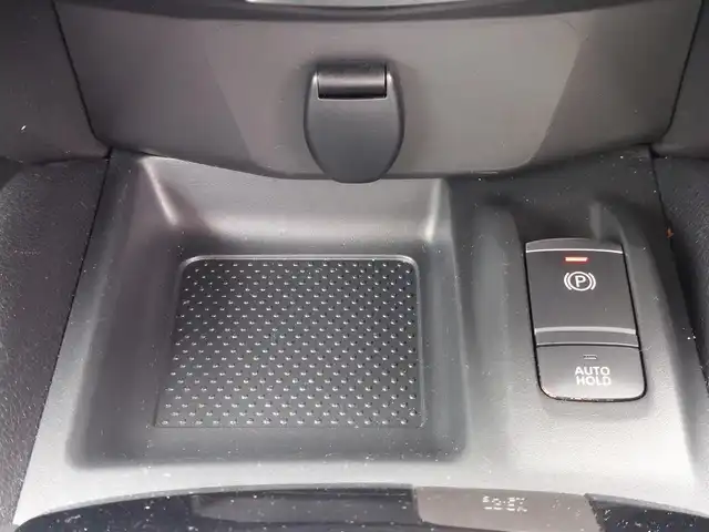 日産 エクストレイル 20Xi 東京都 2021(令3)年 3万km ダイヤモンドブラック エマージェンシーブレーキ/プロパイロット/車線逸脱防止支援/コーナーセンサー/アラウンドビューモニター/インテリジェントルームミラー/プッシュスタート/アイドリングストップ/MTモード付きAT/純正ナビ/フルセグTV/ETC/ドライブレコーダー/パワーシート/シートヒーター/パワーバックドア/LEDヘッドライト/ドアバイザー/18インチ純正アルミホイール/スマートキー