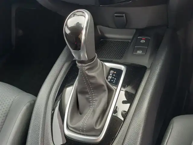 日産 エクストレイル 20Xi 東京都 2021(令3)年 3万km ダイヤモンドブラック エマージェンシーブレーキ/プロパイロット/車線逸脱防止支援/コーナーセンサー/アラウンドビューモニター/インテリジェントルームミラー/プッシュスタート/アイドリングストップ/MTモード付きAT/純正ナビ/フルセグTV/ETC/ドライブレコーダー/パワーシート/シートヒーター/パワーバックドア/LEDヘッドライト/ドアバイザー/18インチ純正アルミホイール/スマートキー