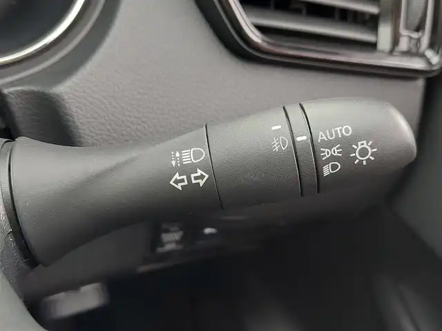 日産 エクストレイル 20Xi 東京都 2021(令3)年 3万km ダイヤモンドブラック エマージェンシーブレーキ/プロパイロット/車線逸脱防止支援/コーナーセンサー/アラウンドビューモニター/インテリジェントルームミラー/プッシュスタート/アイドリングストップ/MTモード付きAT/純正ナビ/フルセグTV/ETC/ドライブレコーダー/パワーシート/シートヒーター/パワーバックドア/LEDヘッドライト/ドアバイザー/18インチ純正アルミホイール/スマートキー