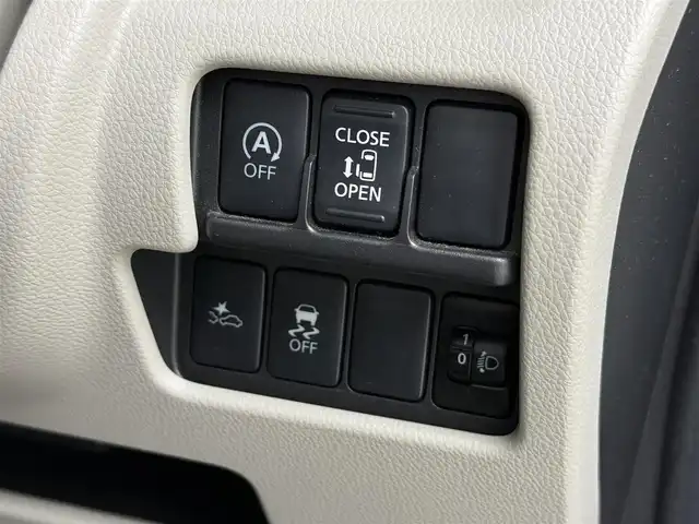 日産 デイズ ルークス X 大阪府 2016(平28)年 2.1万km ホワイトパール 社外ナビ(carozzerria/AVIC-HRZ88)/アラウンドビューモニター/片側パワースライドドア/ハロゲンヘッドライト/純正フロアマット/衝突軽減システム/横滑り防止機能/スマートキー/ETC