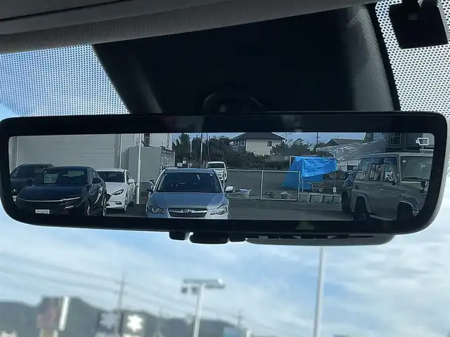 トヨタ ＲＡＶ４ ハイブリッド アドベンチャー 岡山県 2022(令4)年 4.2万km アッシュグレーメタリック/アーバンカーキ 登録時走行距離41331km/４WD/純正ディスプレイオーディオ/フルセグTV(AM/FM/Bluetooth)/バックカメラ/ビルトインETC/デジタルインナーミラー/トヨタセーフティセンス/・ブラインドスポットモニター/・レーダークルーズコントロール/・オートマチックハイビーム/・プリクラッシュセーフティ/・レーンディバーチャーアラート/横滑り防止装置/オートブレーキホールド/パワーバックドア/D席パワーシート/D/N席シートヒーター/D/N席ベンチレーション/ステアリングヒーター/TRDフロアマット/17インチ社外AW/MOMOステアリング/THULEルーフキャリア/リアラダー