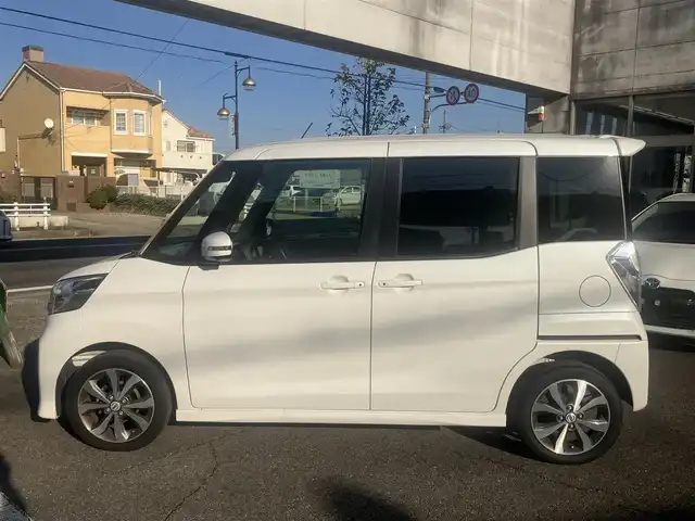 日産 デイズ ルークス ハイウェイスターX Gパッケージ 愛知県 2015(平27)年 1.1万km ホワイトパール ワンオーナー/エマージェンシーブレーキ/衝突回避ブレーキサポート/アラウンドビューモニター/社外メモリナビTV/インテリジェントキー×2ケ/プッシュスタート/リアサーキュレーター/タッチパネル式オートエアコン/両側パワースライドドア/保証書取説有り