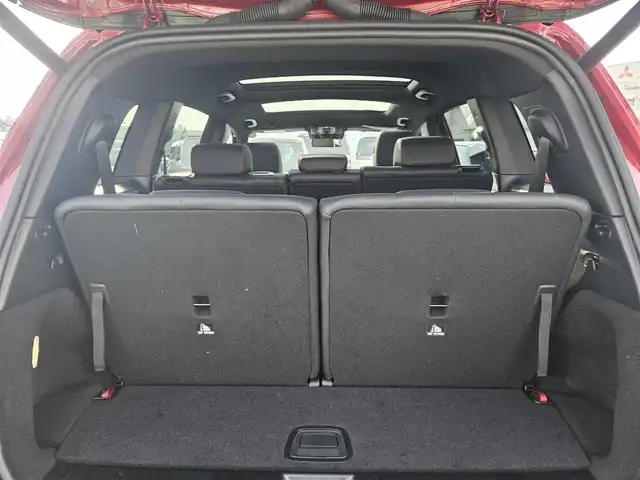 メルセデス・ベンツ Ｍ・ベンツ ＧＬＢ２００ｄ 4マチック AMGライン 愛知県 2024(令6)年 1.1万km 赤 4WD/アドバンスドパッケージ/パノラミックスライディングルーフ/ブルメスターサラウンドサウンドシステム/純正10.25型ナビ/パワーテールゲート/360°カメラシステム/ビルトインETC/レーダーセーフティパッケージ/・アダプティブディスタンスアシストディストロニック/・アクティブステアリングアシスト/・自動再発進機能/・降車時警告機能　他/マルチビームLEDヘッドランプ/アダプティブハイビームアシストプラス/ナッパ革巻きフラットボトムステアリング/パドルシフト/合皮/スエード調シート/前席スポーツシート/前席シートヒーター/純正20インチアルミホイール/キーレスゴー/禁煙車