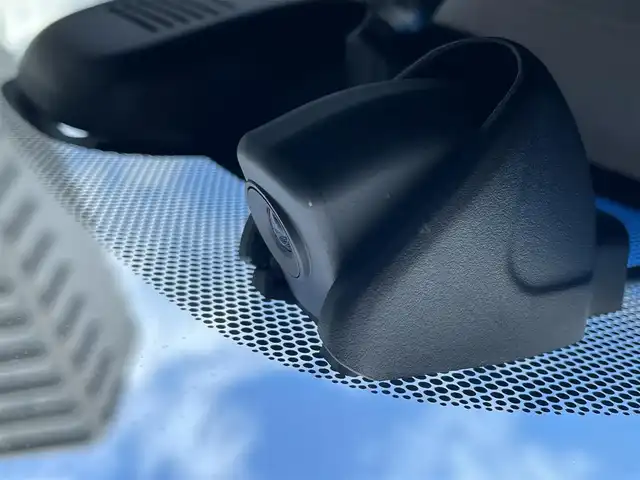 ホンダ フリード ハイブリット G ホンダセンシング 島根県 2020(令2)年 2.1万km プラチナホワイトパール 禁煙車/純正９インチメモリナビ　/フルセグＴＶ　/ＤＶＤ再生　/Ｂｌｕｅｔｏｏｔｈ接続　/バックカメラ　/ＥＴＣ　/前後ドライブレコーダー/両側パワースライドドア　/アダプティブクルーズコントロール　/衝突軽減ブレーキ　/レーンキープアシスト/後方コーナーセンサー　/前席シートヒーター　/スマートキー/純正ＬＥＤヘッドライト　/純正１５インチアルミホイール/純正フロアマット