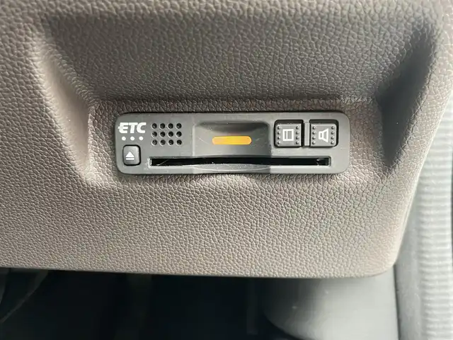 ホンダ フリード ハイブリット G ホンダセンシング 島根県 2020(令2)年 2.1万km プラチナホワイトパール 禁煙車/純正９インチメモリナビ　/フルセグＴＶ　/ＤＶＤ再生　/Ｂｌｕｅｔｏｏｔｈ接続　/バックカメラ　/ＥＴＣ　/前後ドライブレコーダー/両側パワースライドドア　/アダプティブクルーズコントロール　/衝突軽減ブレーキ　/レーンキープアシスト/後方コーナーセンサー　/前席シートヒーター　/スマートキー/純正ＬＥＤヘッドライト　/純正１５インチアルミホイール/純正フロアマット