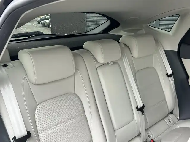 ジャガー Ｅペース S 180PS 茨城県 2020(令2)年 3.6万km 黒 1オーナー /ACC /LKA /BSM /純正ナビ /ＣarＰlay /360度カメラ /フルセグ /ベージュ革 /シートヒーター /パワーシート /ステアリングヒーター /パワーバックドア /LED /純正19インチAW