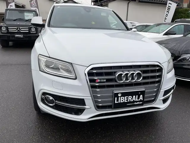 アウディ ＳＱ５ クワトロ 香川県 2015(平27)年 17.2万km グレイシアホワイトメタリック スマートキー/パドルシフト/ACC/パワーシート/シートヒーター/ブラックレザーシート/ETC/純正２１インチアルミ/コーナーセンサー/ウィンカーミラー/ルーフレール/オートライト/BSM/BANG&OLUFSEN