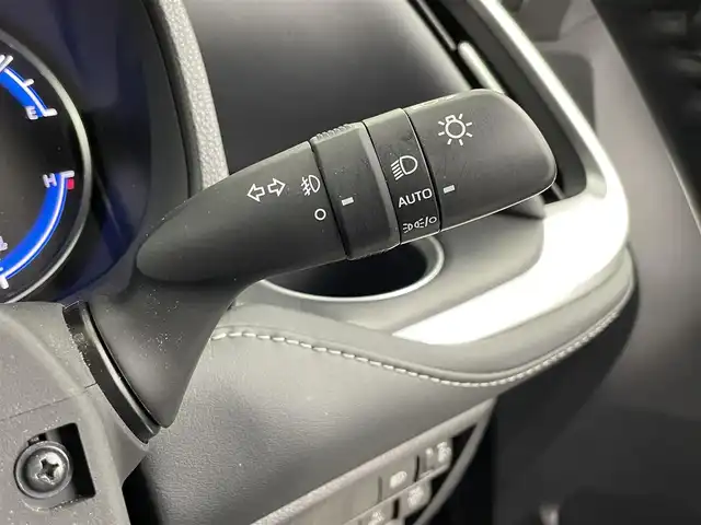 トヨタ ノア ハイブリッド Z 埼玉県 2022(令4)年 2.1万km メタルストリームM ディスプレイオーディオ（コネクティッドナビ対応）Plus/TV（フルセグ）＋CD・DVDデッキ/BSM/ETC2.0ユニット（VICS機能付）/レーダークルーズコントロール/両側パワースライド/前席シートヒーター/100V充電/バックカメラ/純正マット/純正アルミホイール/衝突軽減ブレーキ/横滑り防止装置/オートライト/LEDライト/フォグライト
