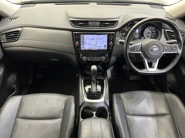 日産 エクストレイル 愛媛県 2020(令2)年 5.7万km ダイヤモンドブラック ・純正９型ナビ（フルセグＴＶ・ＢＴ・ＦＭＡＭ・ＣＤＤＶＤ・ＵＳＢ接続・ＡＵＸ）/・全方位カメラ　/・前方ドラレコ/・ＥＴＣ　/・10インチフリップダウンモニター　/・プロパイロット　/・パワーバックドア　/・全席シートヒーター/・アイドリングストップ/・横滑り防止/・デジタルインナーミラー/・踏み間違い防止